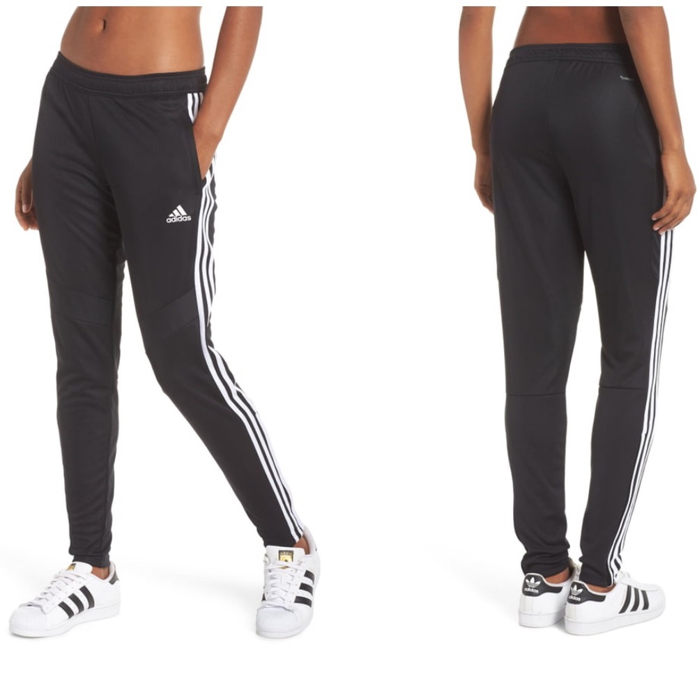Adidas▫️Black▫️Signature 3 stripe▫️Jogger style
